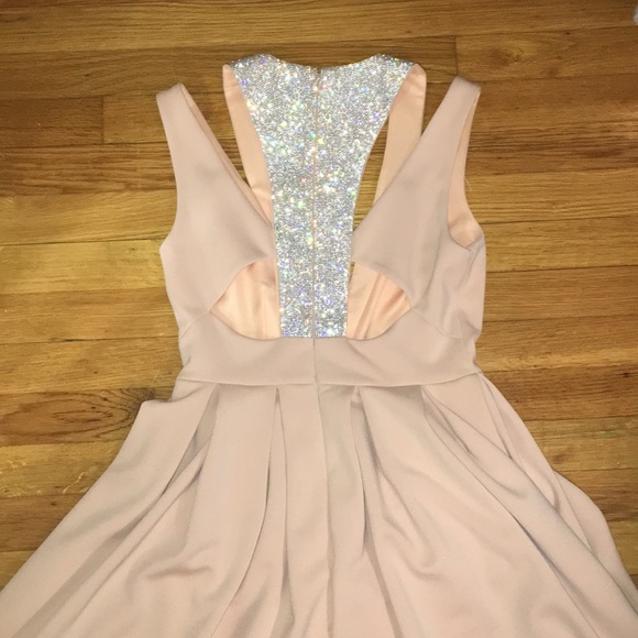 Dress - Picture 5 of 6